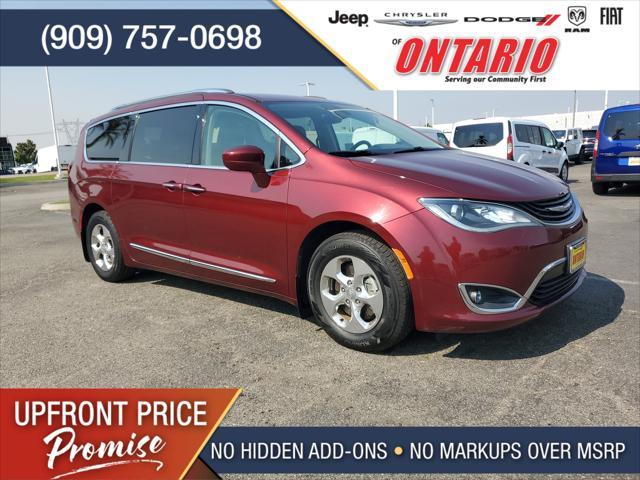 Photo of 2019 Red Chrysler Pacifica Hybrid