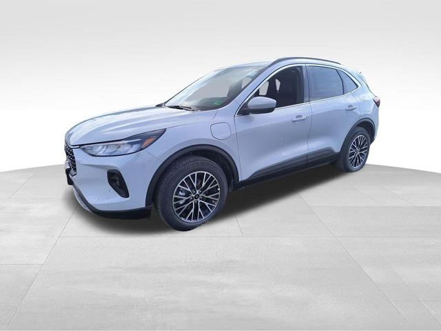 Photo of 2025 Space Silver Ford Escape