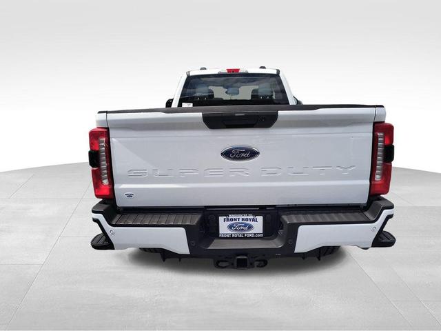 Photo of 2025 Oxford White Ford F-350