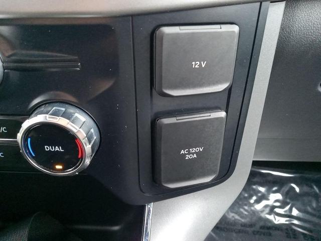 Photo of 2024 Oxford White Ford F-150