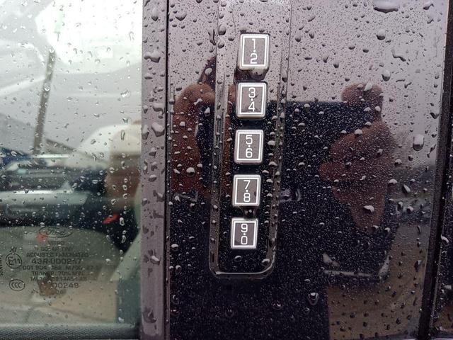 Photo of 2024 Oxford White Ford F-150