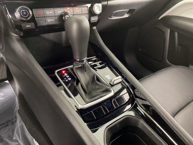 Photo of 2024 Diamond Black Crystal Pearlcoat Jeep Compass