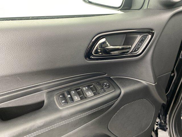 Photo of 2022 DB Black Clearcoat Dodge Durango