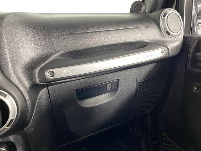 Photo of 2014 Black Jeep Wrangler Unlimited