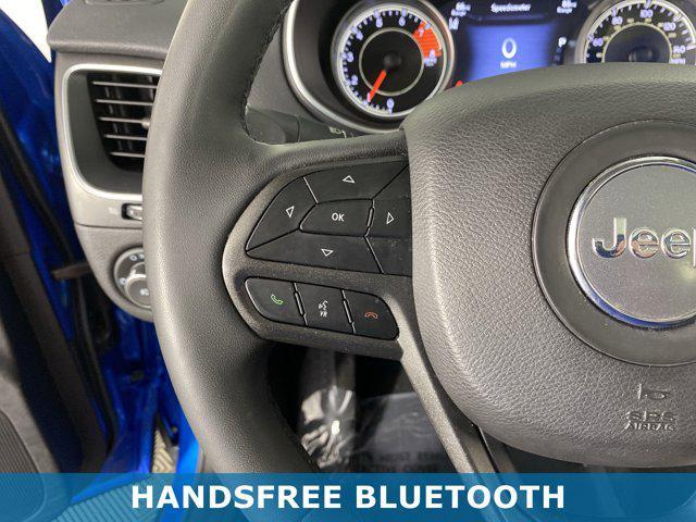 Photo of 2022 Hydro Blue Pearlcoat Jeep Cherokee