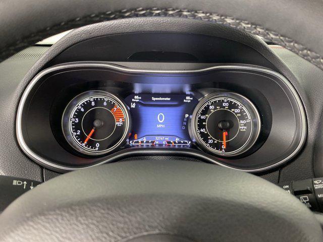 Photo of 2022 Hydro Blue Pearlcoat Jeep Cherokee