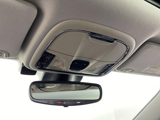 Photo of 2022 Hydro Blue Pearlcoat Jeep Cherokee