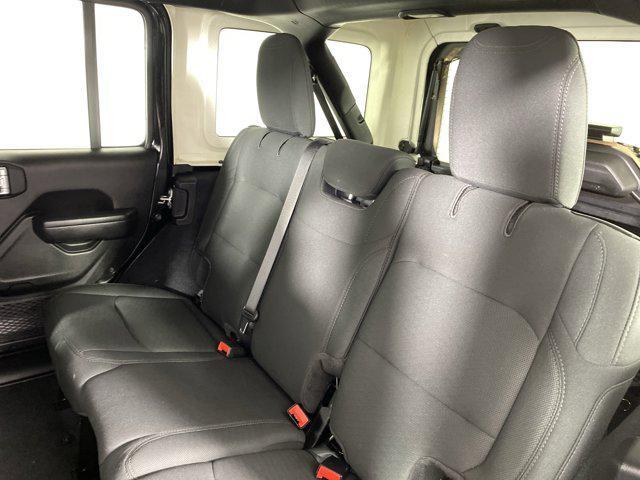 Photo of 2022 Black Clearcoat Jeep Wrangler