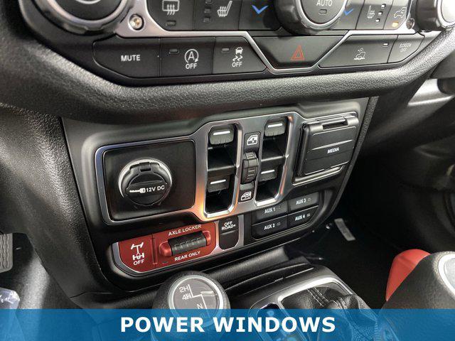 Photo of 2025 Anvil Clearcoat Jeep Gladiator