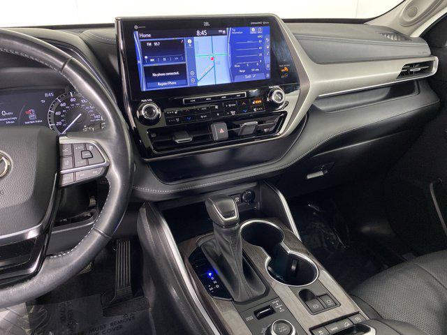 Photo of 2020 Blizzard Pearl Toyota Highlander