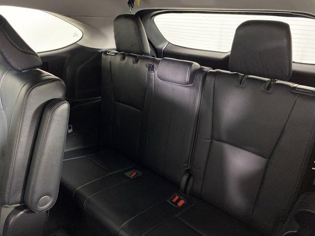 Photo of 2020 Blizzard Pearl Toyota Highlander