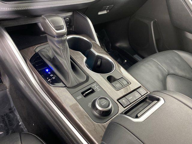 Photo of 2020 Blizzard Pearl Toyota Highlander