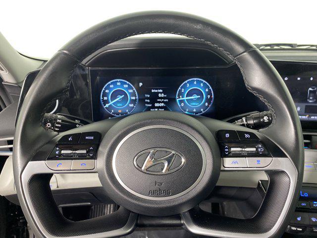 Photo of 2021 Phantom Black Hyundai ELANTRA