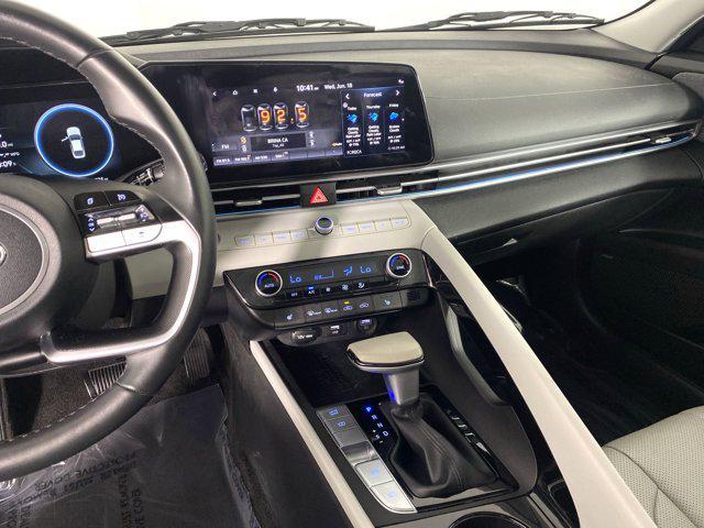 Photo of 2021 Phantom Black Hyundai ELANTRA