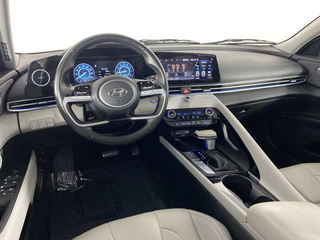 Photo of 2021 Phantom Black Hyundai ELANTRA