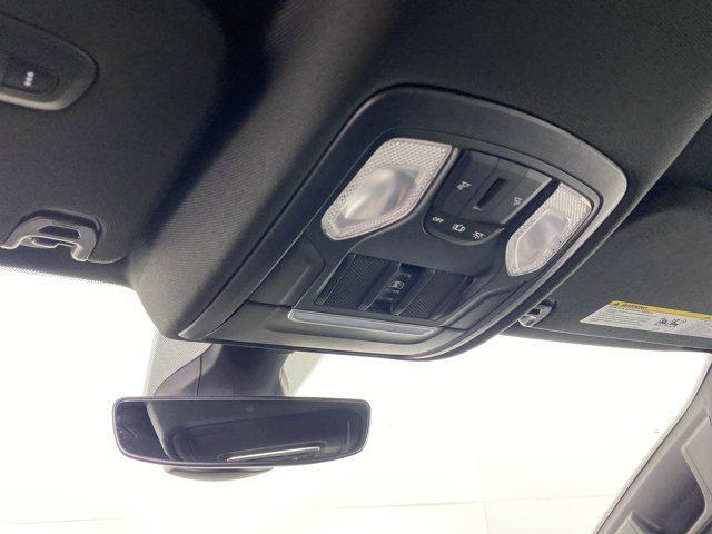 Photo of 2020 Diamond Black Crystal Pearl RAM 1500