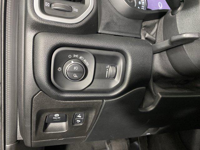 Photo of 2020 Diamond Black Crystal Pearl RAM 1500