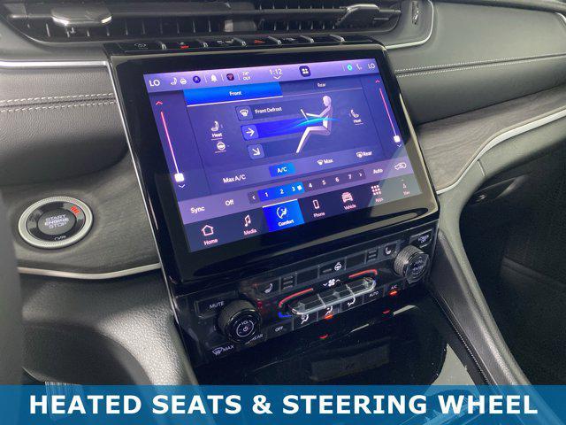 Photo of 2025 Baltic Gray Metallic Clearcoat Jeep Grand Cherokee L