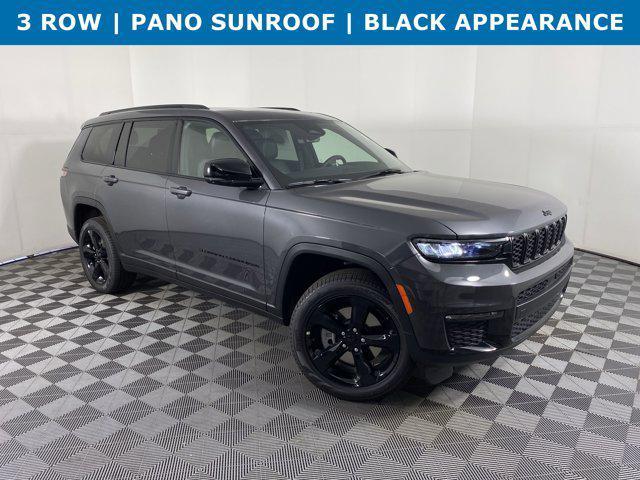 Photo of 2025 Baltic Gray Metallic Clearcoat Jeep Grand Cherokee L