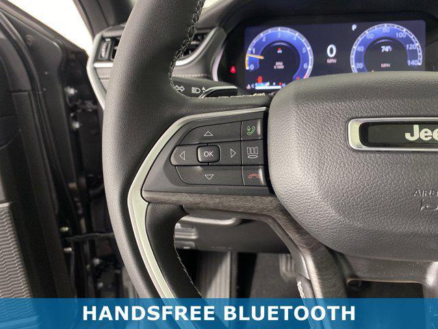 Photo of 2025 Baltic Gray Metallic Clearcoat Jeep Grand Cherokee L