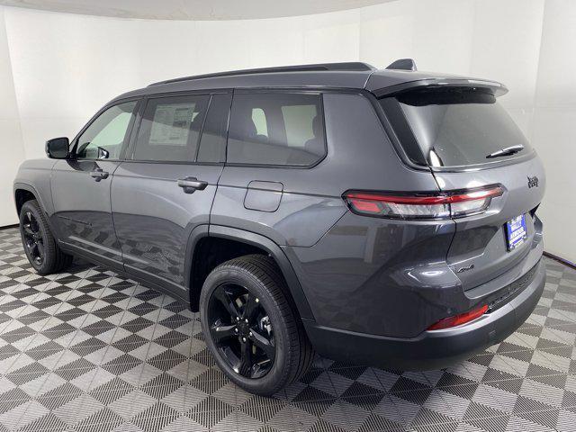 Photo of 2025 Baltic Gray Metallic Clearcoat Jeep Grand Cherokee L