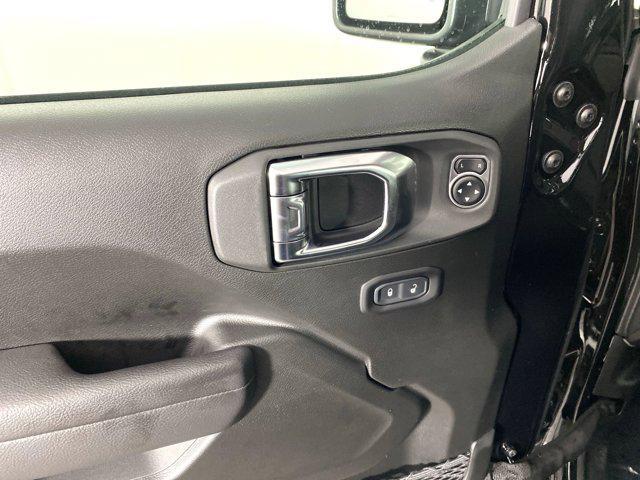 Photo of 2025 Black Clearcoat Jeep Wrangler