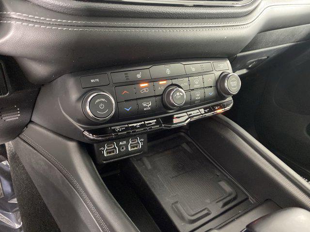 Photo of 2022 DB Black Clearcoat Dodge Durango