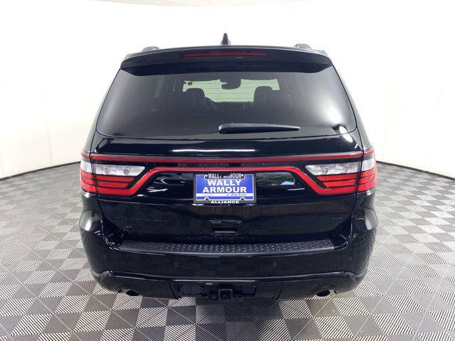 Photo of 2022 DB Black Clearcoat Dodge Durango