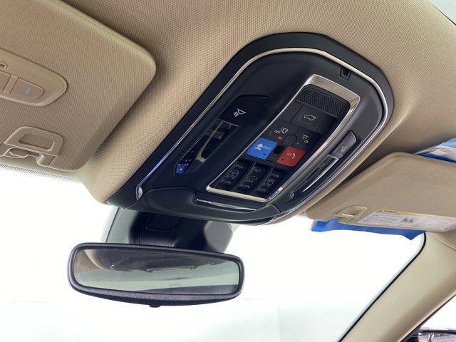 Photo of 2022 Diamond Black Crystal Pearlcoat Jeep Grand Cherokee