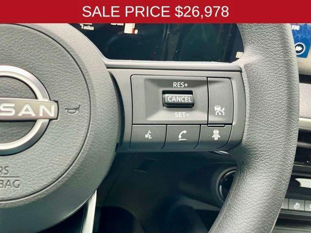Photo of 2026 Gun Metallic Nissan Kicks