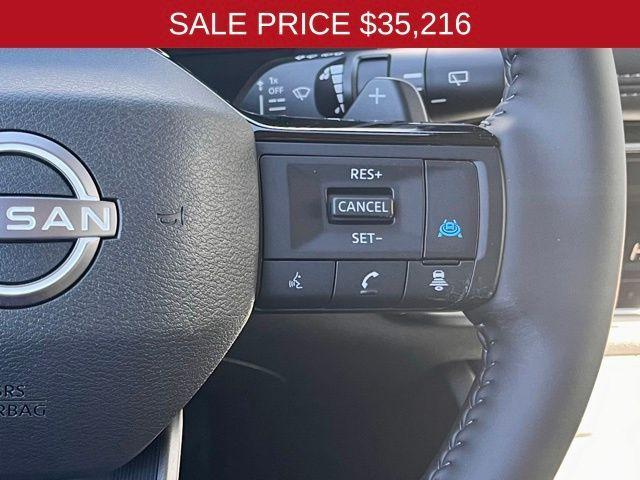 Photo of 2025 Black Nissan Rogue