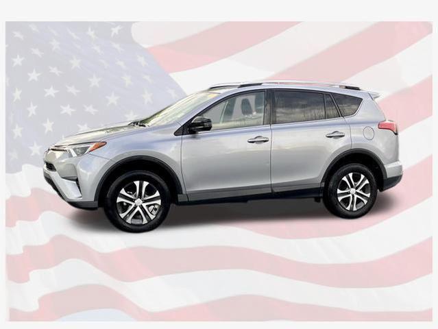Photo of 2016 Silver Sky Toyota RAV4