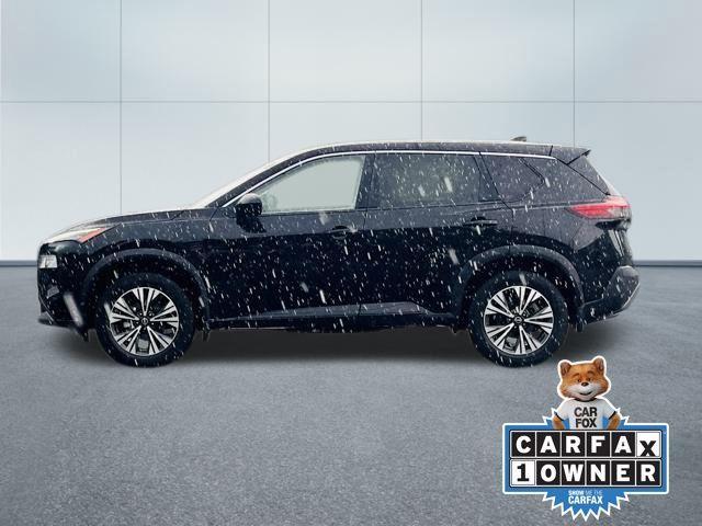 Photo of 2023 Super Black Nissan Rogue