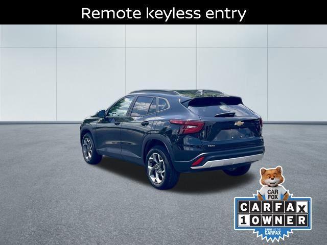 Photo of 2024 Mosaic Black Metallic Chevrolet Trax
