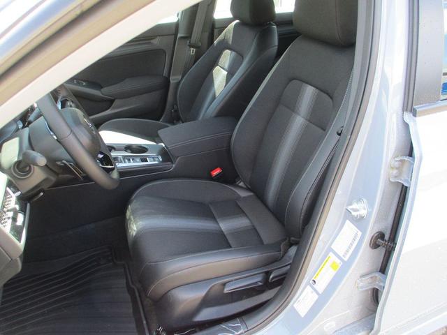 Photo of 2026 Urban Gray Pearl Honda Civic