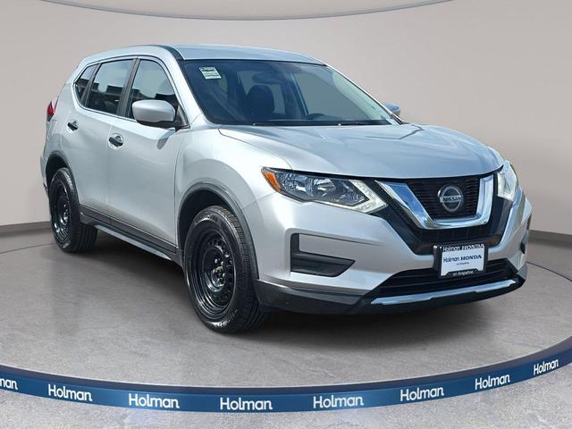 Photo of 2018 Brilliant Silver Nissan Rogue