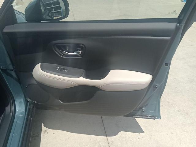 Photo of 2026 Nordic Forest Pearl Honda HR-V