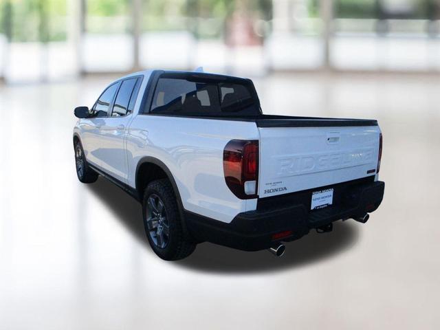 Photo of 2025 Platinum White Pearl Honda Ridgeline