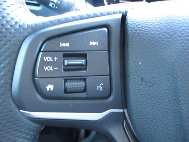 Photo of 2025 Platinum White Pearl Honda Ridgeline