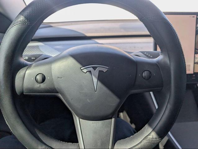 Photo of 2020 Pearl White Multi-Coat Tesla Model 3