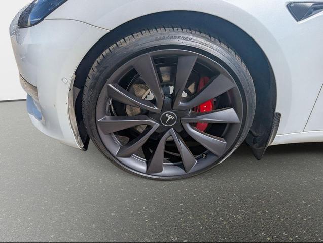 Photo of 2020 Pearl White Multi-Coat Tesla Model 3