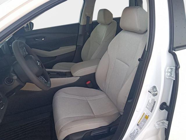 Photo of 2025 Platinum White Pearl Honda Accord