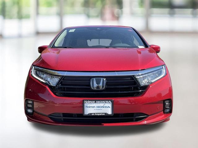 Photo of 2024 Radiant Red Metallic II Honda Odyssey