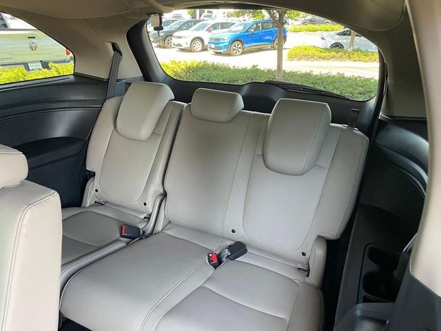 Photo of 2024 Radiant Red Metallic II Honda Odyssey