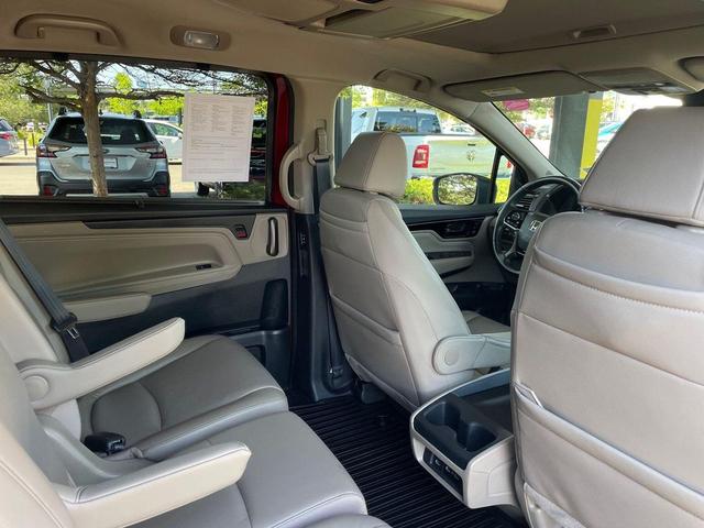 Photo of 2024 Radiant Red Metallic II Honda Odyssey