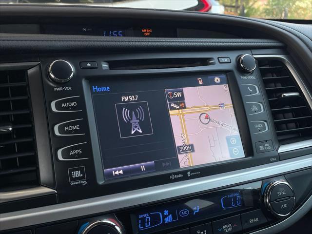 Photo of 2015 Predawn Gray Mica Toyota Highlander