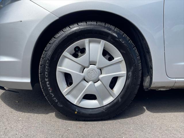 Photo of 2013 Alabaster Silver Metallic Honda Fit