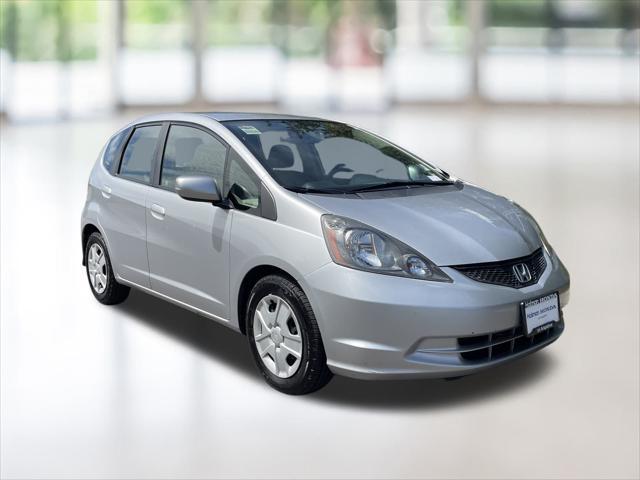 Photo of 2013 Alabaster Silver Metallic Honda Fit