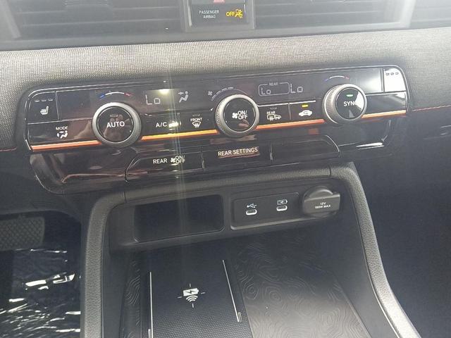Photo of 2026 Platinum White Pearl Honda Passport