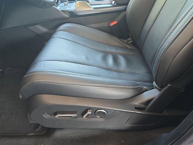 Photo of 2024 Liquid Carbon Metallic Acura MDX
